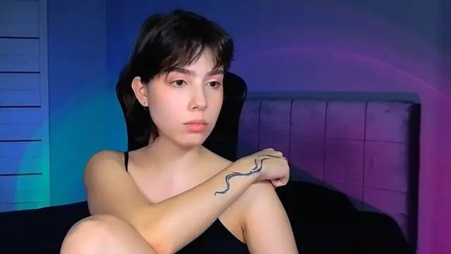 Stacy Gonzales  online show from 12, 11, 2025