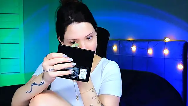 Stacy Gonzales  online show from 4, 3, 2025