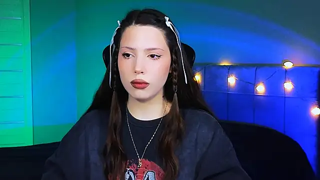 Stacy Gonzales  online show from 15, 2, 2025