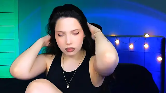 Stacy Gonzales  online show from 16, 3, 2025