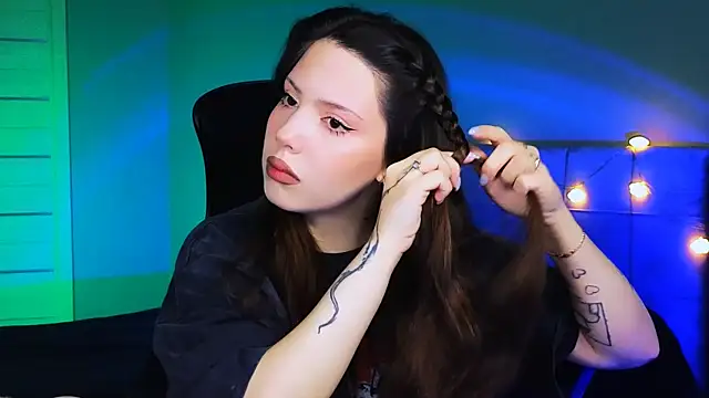 Stacy Gonzales  online show from 15, 2, 2025