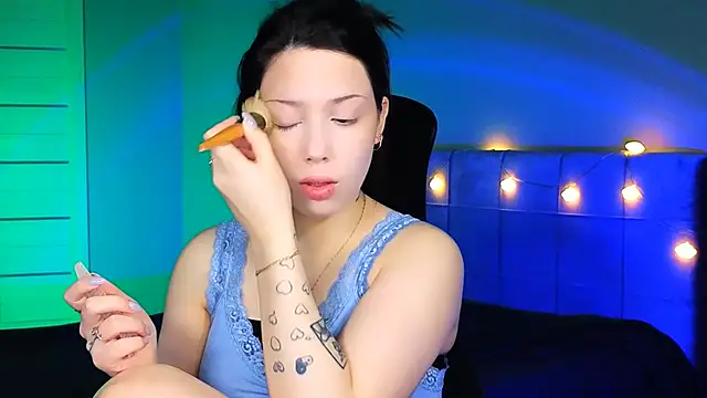 Stacy Gonzales  online show from 27, 2, 2025