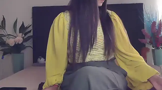 WildRuhi20 online show from 4, 3, 2025