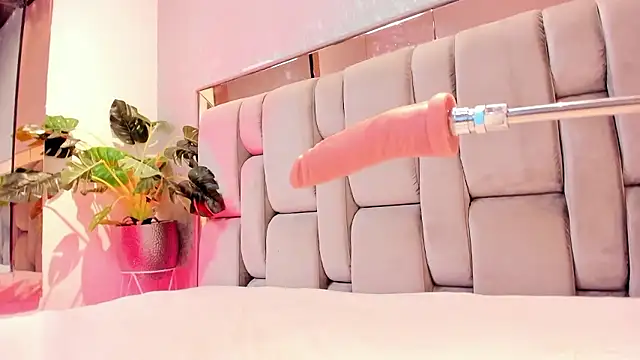 RoseTaylor   online show from 7, 1, 2026