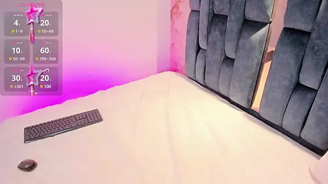 RoseTaylor   online show from 26, 2, 2025