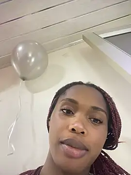 Snapshot of zendaya_wilson chatting on 18, 2, 2025 zendaya wilson online show from 18, 2, 2025