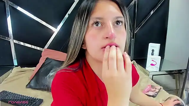 GiaRoussel online show from 28, 10, 2025