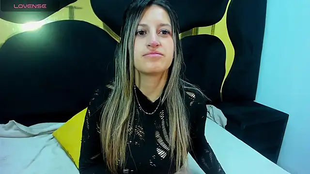 GiaRoussel online show from 31, 10, 2025