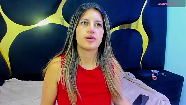 GiaRoussel online show from 30, 10, 2025