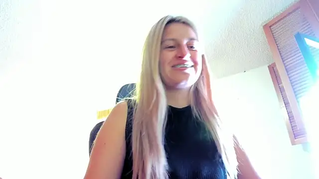 GiaRoussel online show from 24, 3, 2026