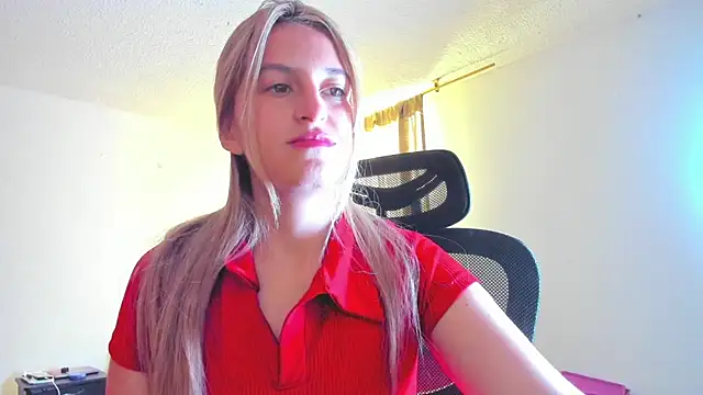 GiaRoussel online show from 31, 3, 2026