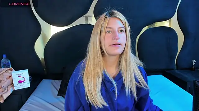 GiaRoussel online show from 15, 2, 2026