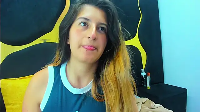 GiaRoussel online show from 18, 3, 2025