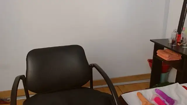 Snapshot of JessicaRabbit04 chatting on 5, 3, 2025 JessicaRabbit04 online show from 5, 3, 2025