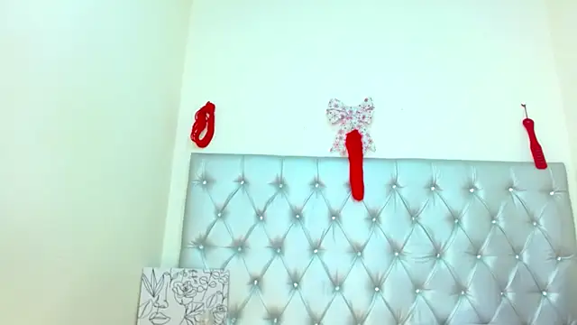 Snapshot of JessicaRabbit04 chatting on 26, 11, 2025 JessicaRabbit04 online show from 26, 11, 2025