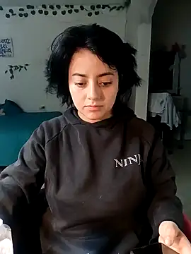 Lin-cute online show from 12, 2, 2025