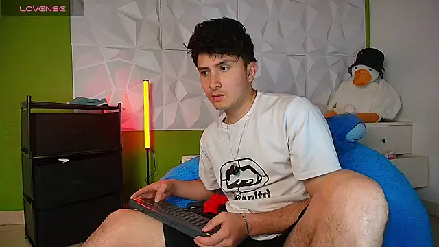 santyago taylor online show from 6, 10, 2025