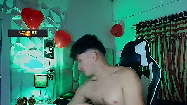 santyago taylor online show from 26, 2, 2025