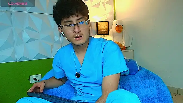 santyago taylor online show from 15, 9, 2025