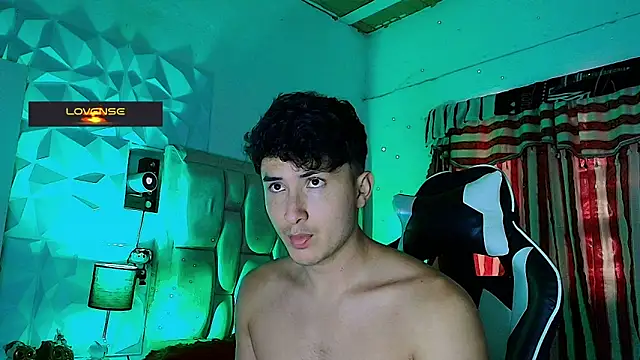 santyago taylor online show from 10, 3, 2025