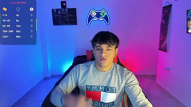 Snapshot of LuciferM_Star chatting on 17, 11, 2025 LuciferM Star online show from 17, 11, 2025