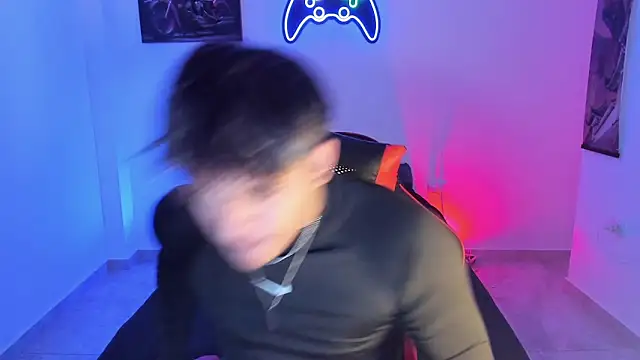 Snapshot of LuciferM_Star chatting on 6, 11, 2025 LuciferM Star online show from 6, 11, 2025