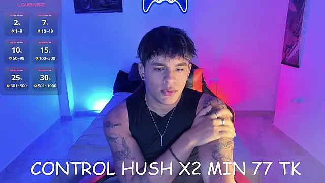 Snapshot of LuciferM_Star chatting on 5, 11, 2025 LuciferM Star online show from 5, 11, 2025