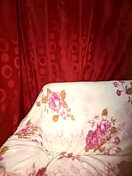 ifeelverywet andhot online show from 19, 2, 2025