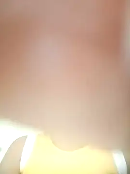 ifeelverywet andhot online show from 26, 2, 2025