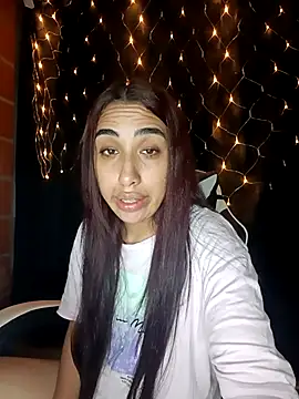 ifeelverywet andhot online show from 7, 11, 2025