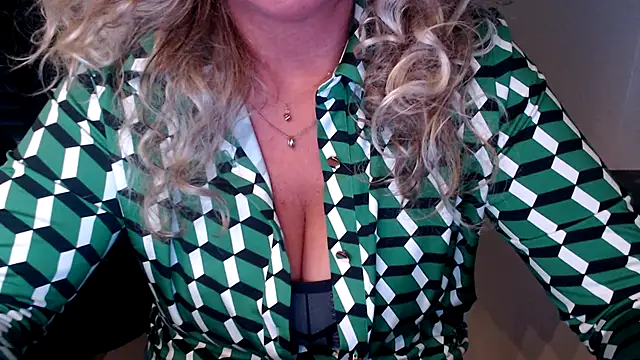 JenniLowen online show from 7, 11, 2025