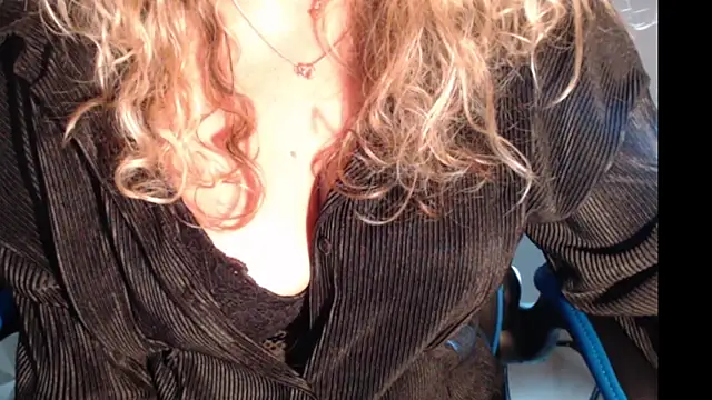 JenniLowen online show from 14, 3, 2025