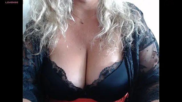 JenniLowen online show from 28, 6, 2026