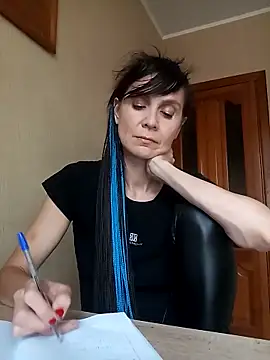 Francenia lolis online show from 9, 10, 2025