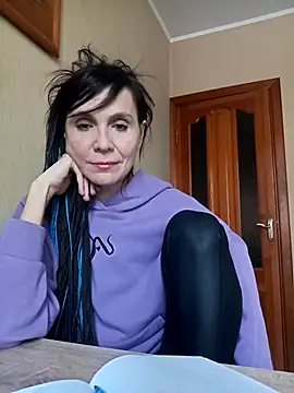 Francenia lolis online show from 14, 1, 2026