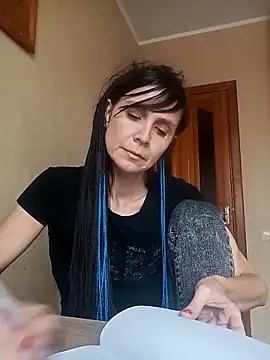 Francenia lolis online show from 29, 10, 2025