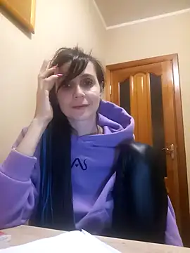 Francenia lolis online show from 13, 11, 2025