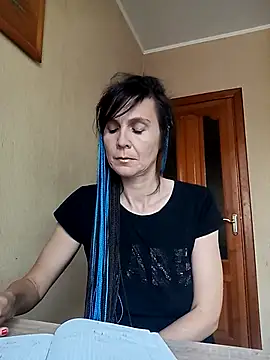 Francenia lolis online show from 3, 10, 2025