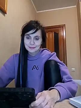 Francenia lolis online show from 2, 12, 2025