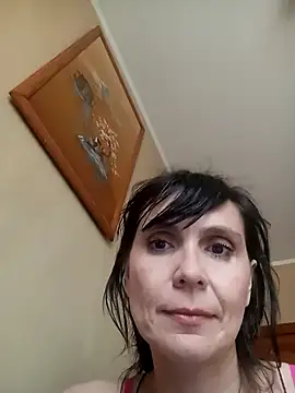 Francenia lolis online show from 8, 5, 2026