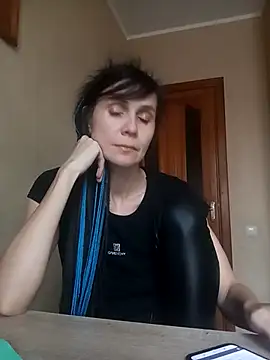 Francenia lolis online show from 24, 10, 2025