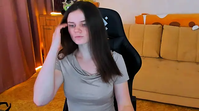 Lora Cain online show from 7, 12, 2024