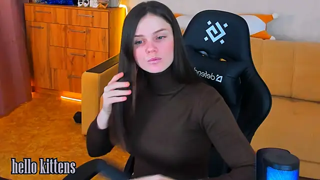 Lora Cain online show from 16, 12, 2024