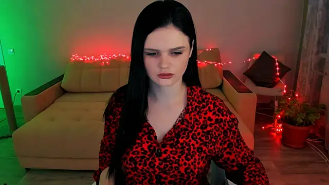 Lora Cain online show from 20, 12, 2025