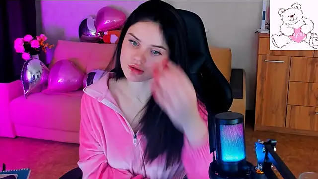 Lora Cain online show from 22, 2, 2025