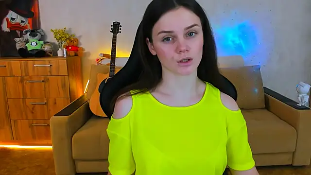 Lora Cain online show from 5, 12, 2024