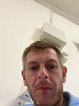 adrian90bi11 online show from 28, 5, 2026