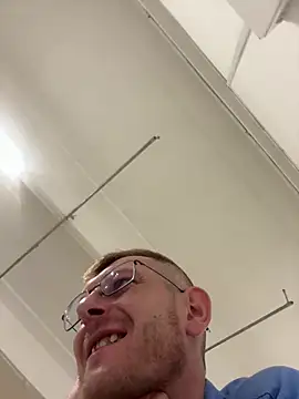 adrian90bi11 online show from 8, 4, 2026