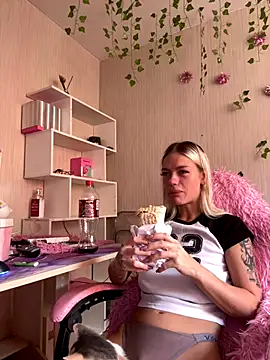 -Sexy Barbie- online show from 23, 9, 2025