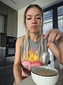 Snapshot of -Sexy_Barbie- chatting on 16, 12, 2025 -Sexy Barbie- online show from 16, 12, 2025